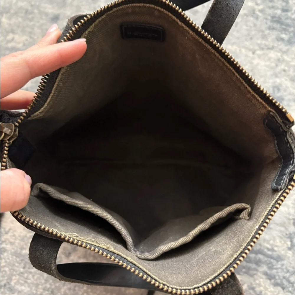 Madewell Transport Crossbody 100% Leather, Black - Picture 8 of 9